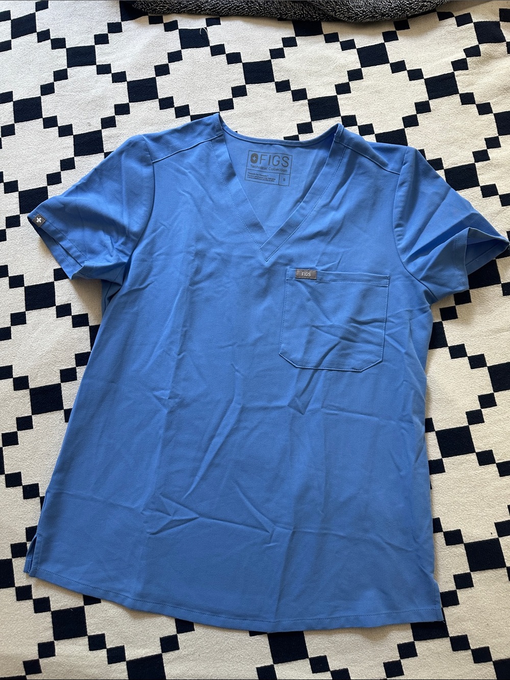 FIGS scrub top